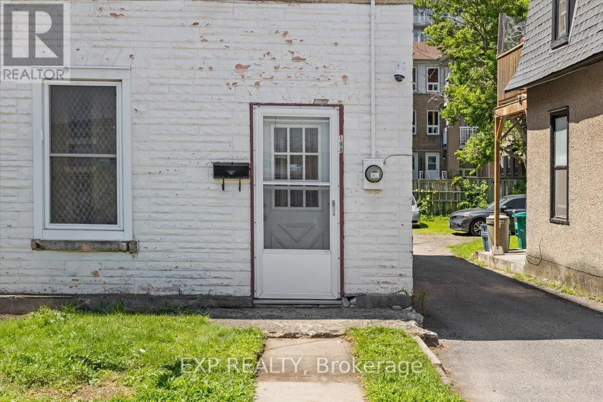 198 HINCHEY AVENUE