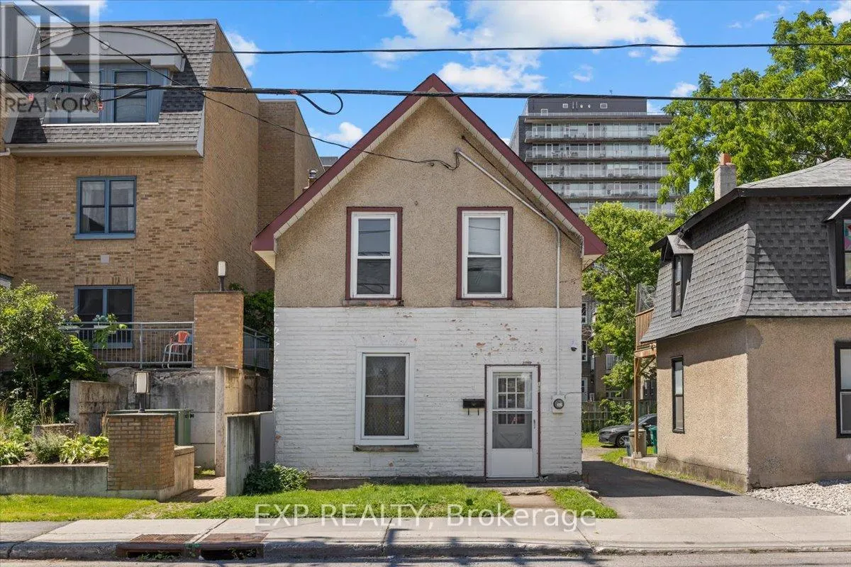 198 HINCHEY AVENUE