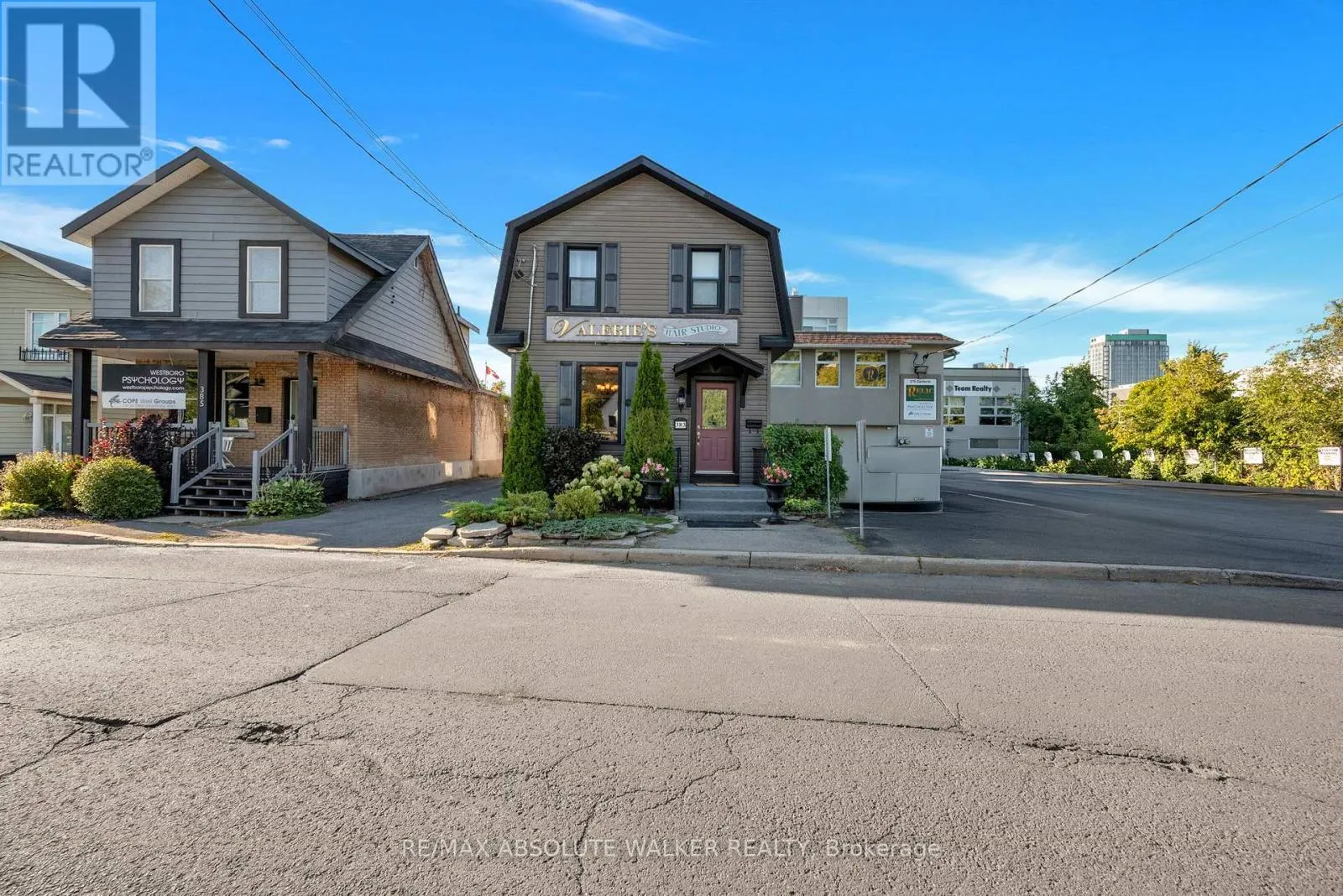 383 DANFORTH AVENUE