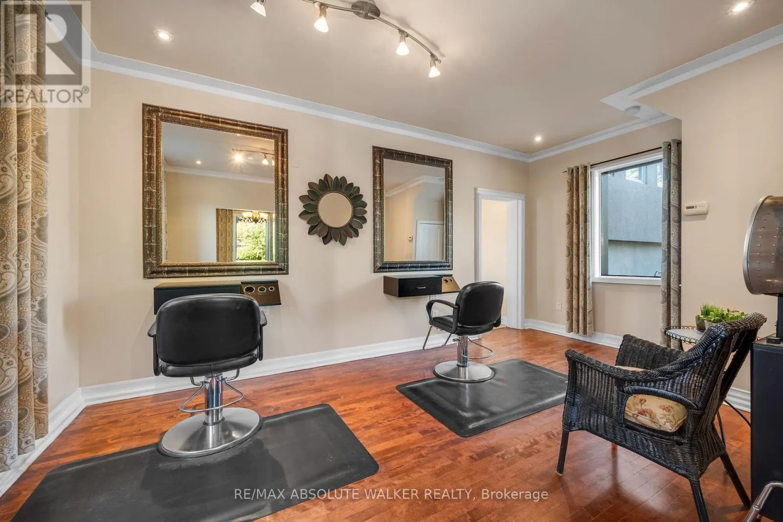 383 DANFORTH AVENUE