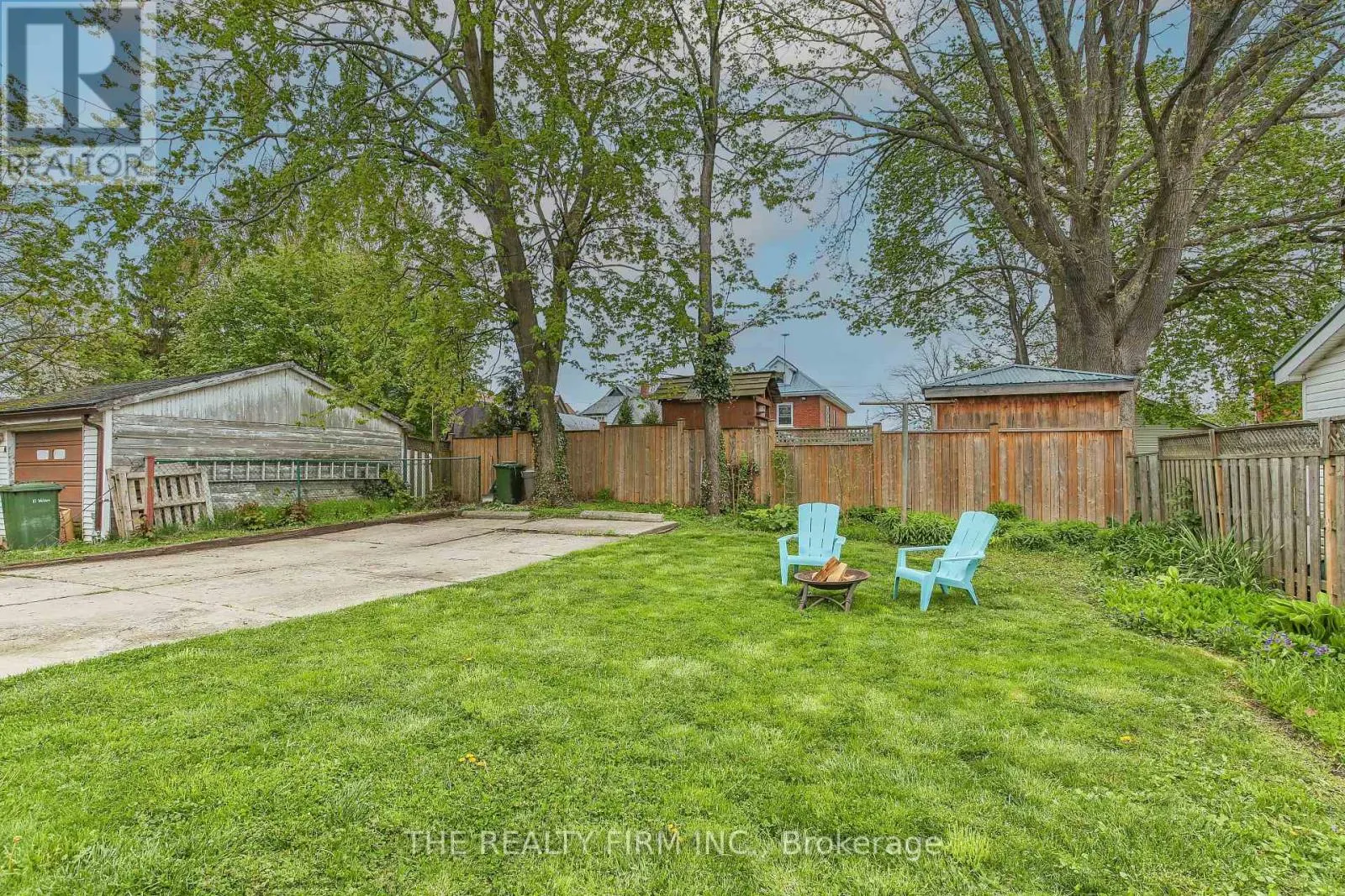 12 WELDON AVENUE