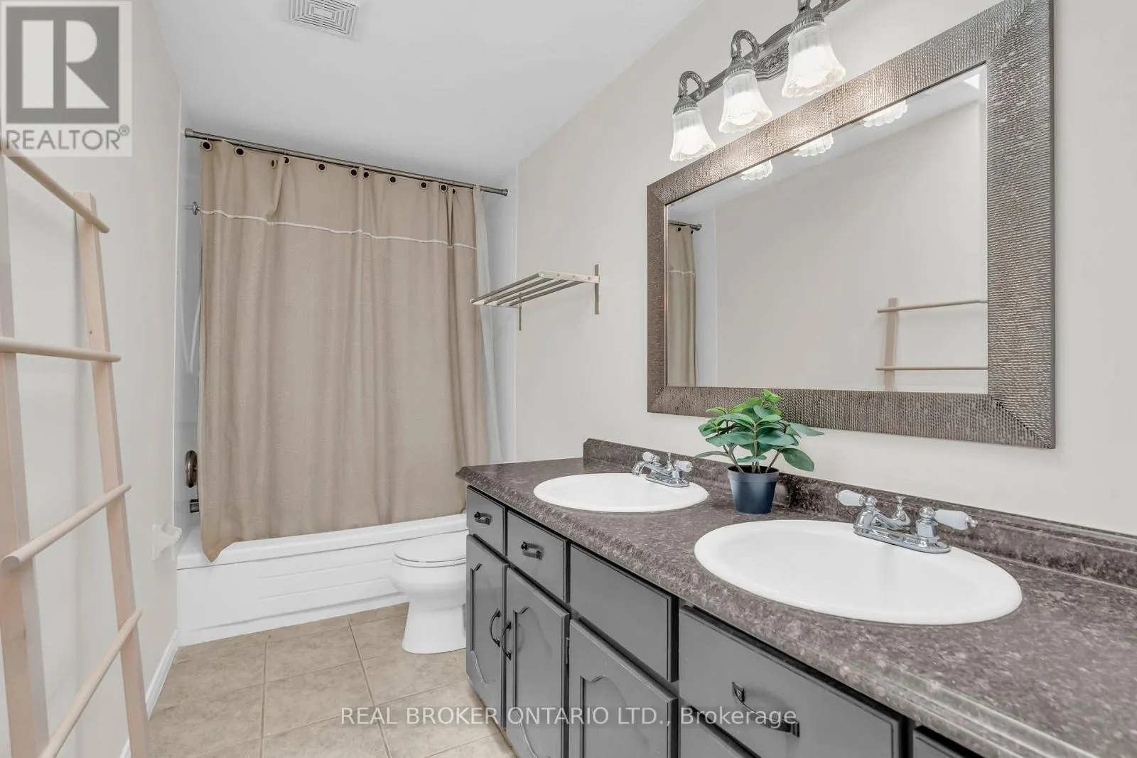 3 BROOKHAVEN COURT