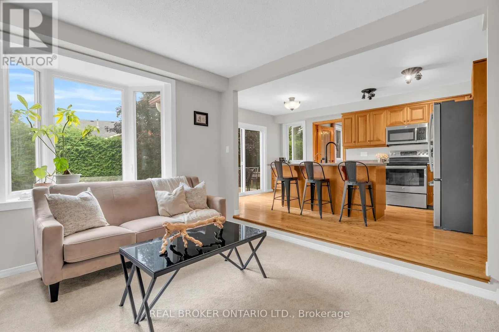 3 BROOKHAVEN COURT