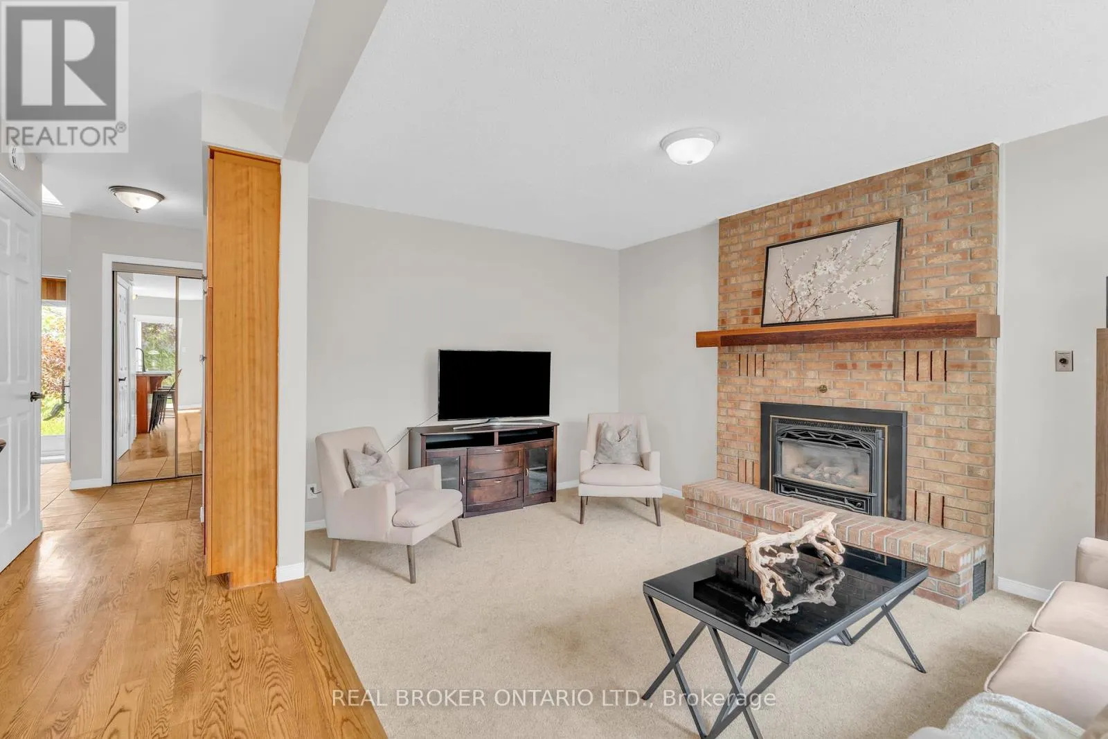 3 BROOKHAVEN COURT