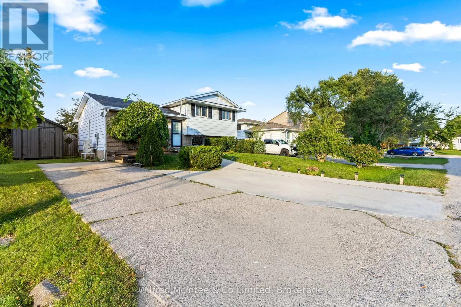 517 WALES DRIVE