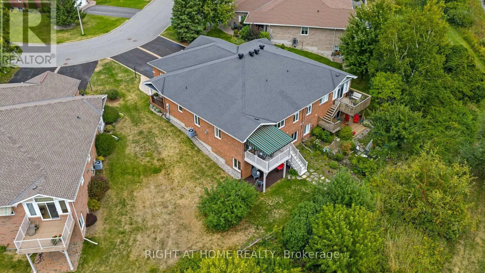 58 AMBERLAKES DRIVE