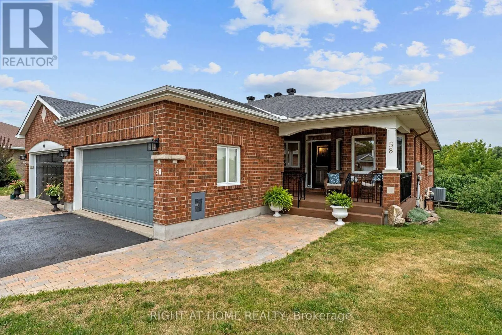 58 AMBERLAKES DRIVE