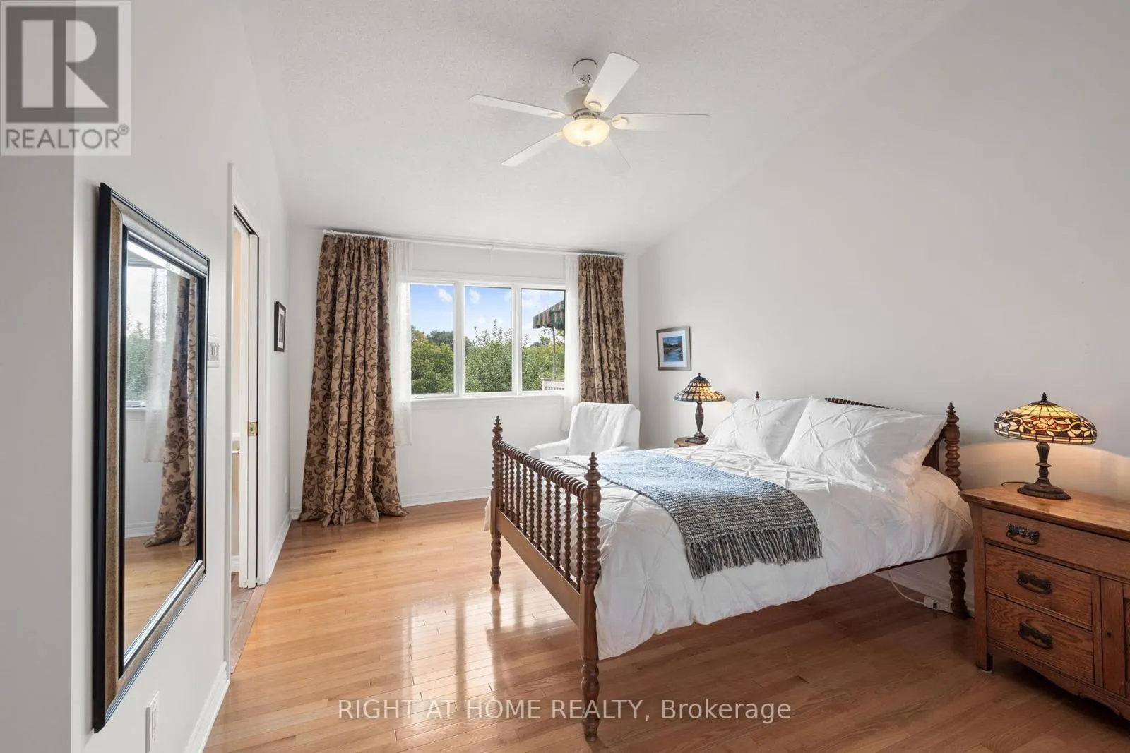 58 AMBERLAKES DRIVE