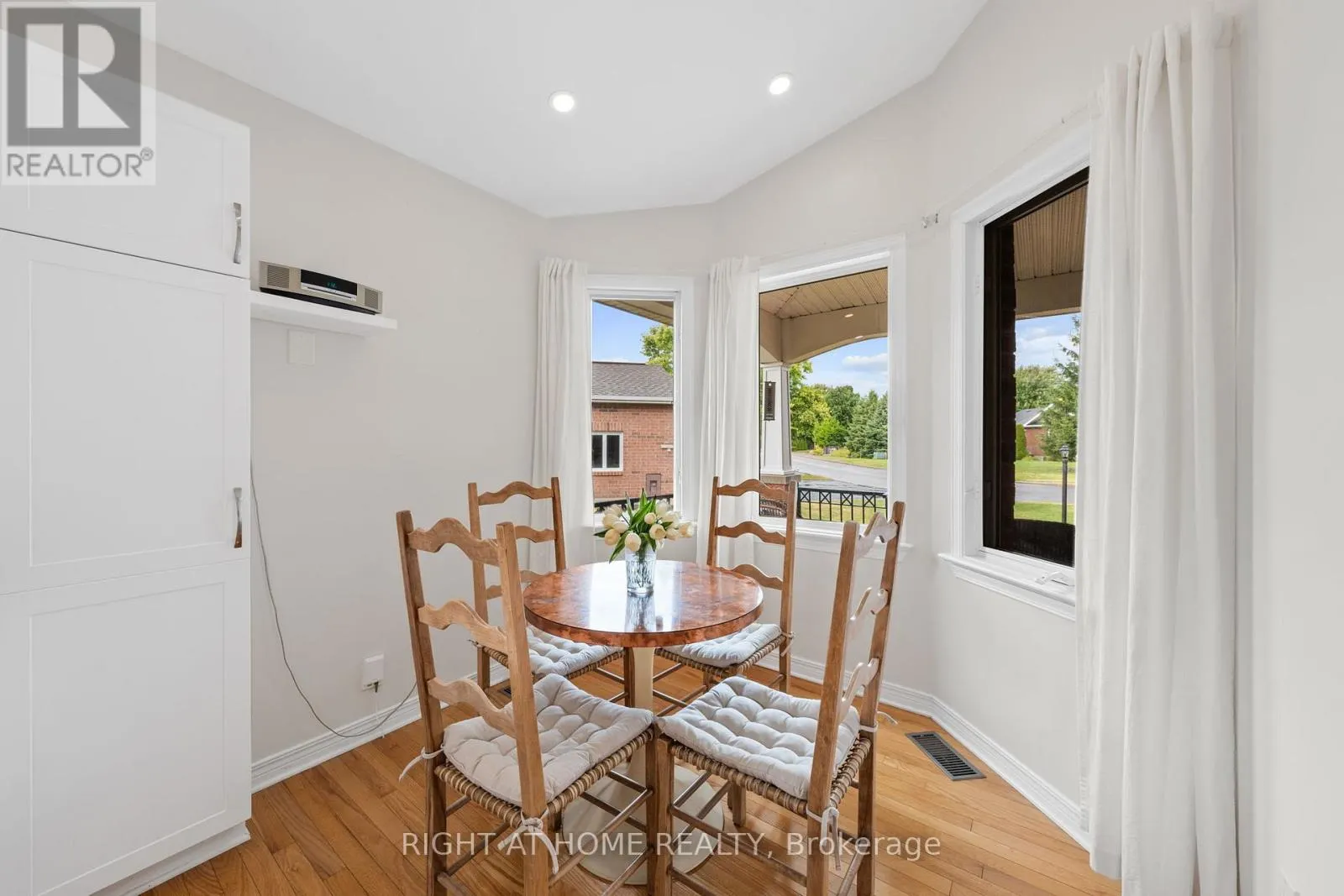 58 AMBERLAKES DRIVE