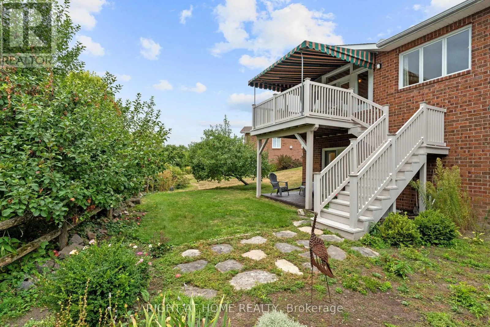 58 AMBERLAKES DRIVE