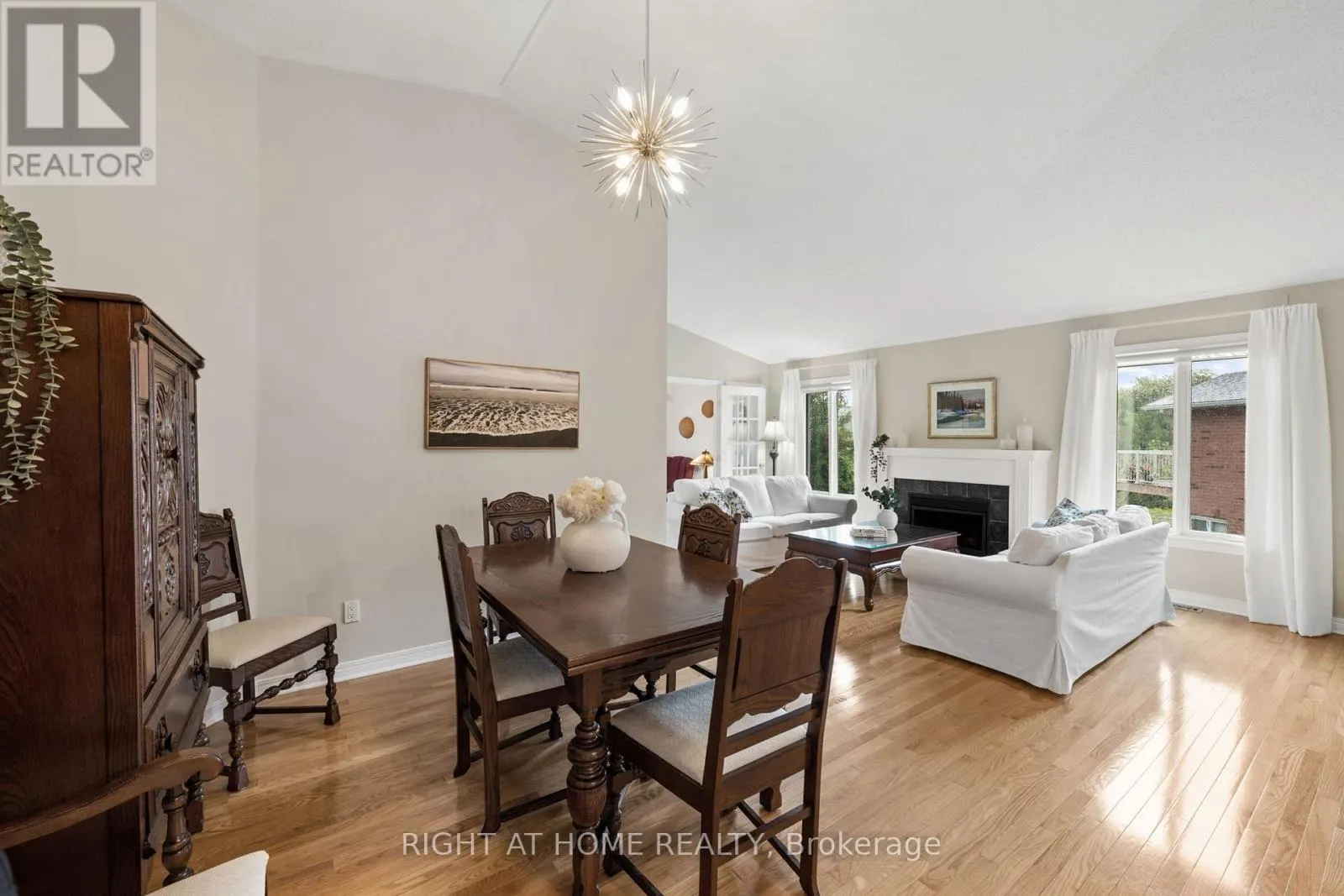 58 AMBERLAKES DRIVE