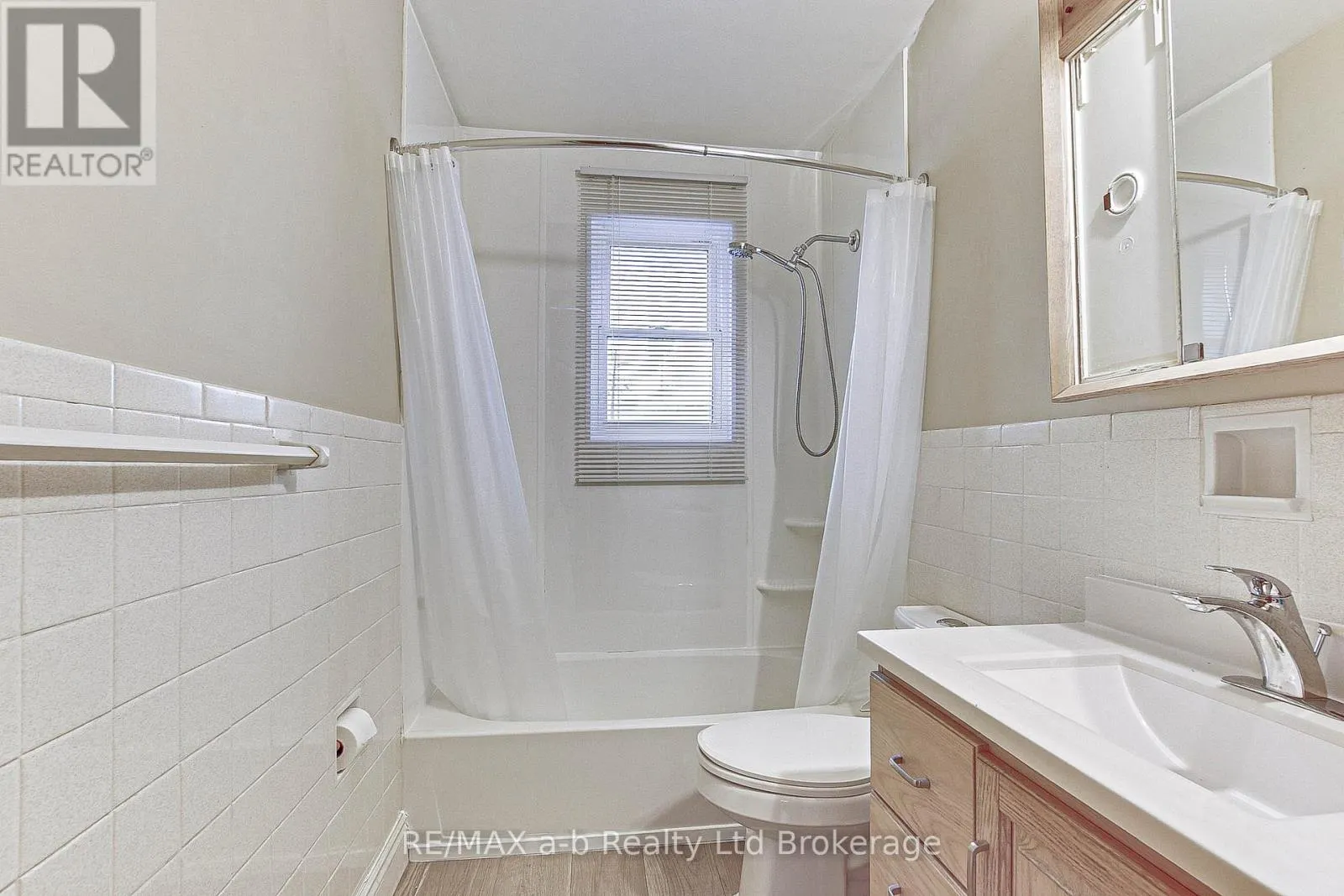 476 PROSPECT AVENUE