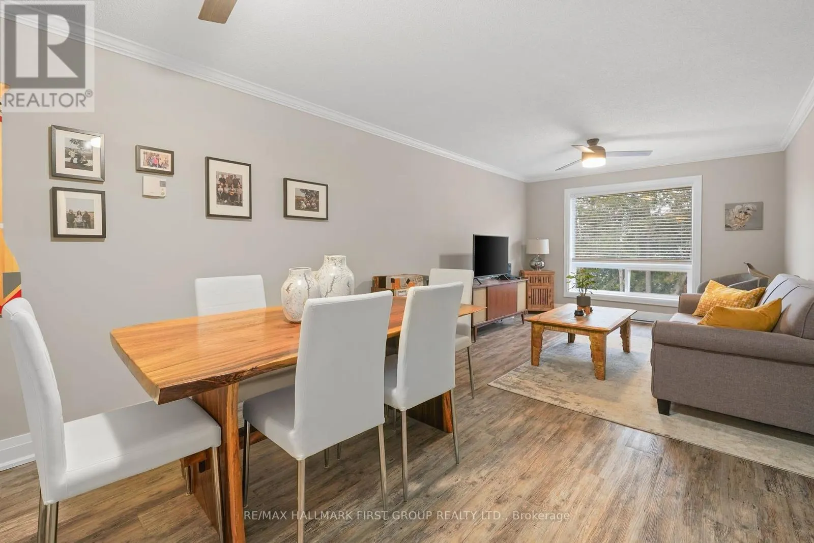 205 - 26 SPENCER STREET E, #205
