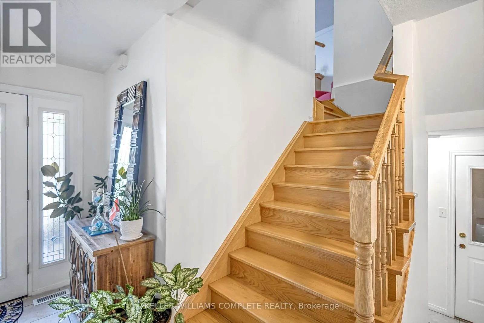 16 JESSICA STREET