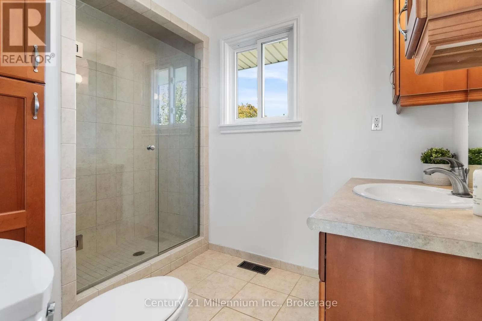 36 SHORELINE DRIVE