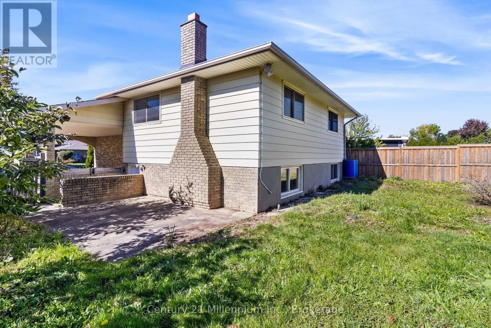 36 SHORELINE DRIVE