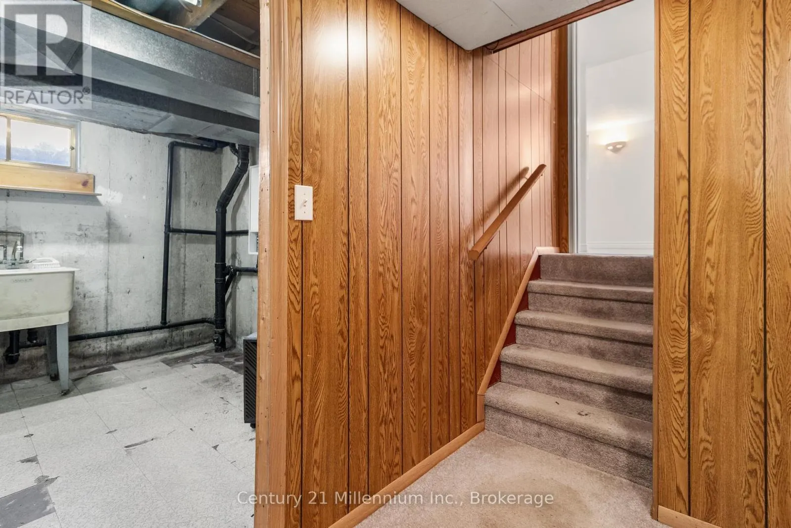 36 SHORELINE DRIVE