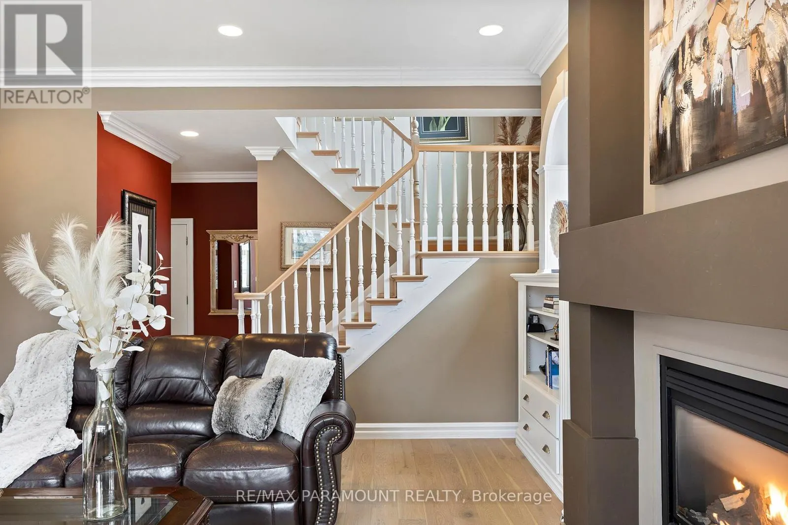 141 CLUBVIEW DRIVE