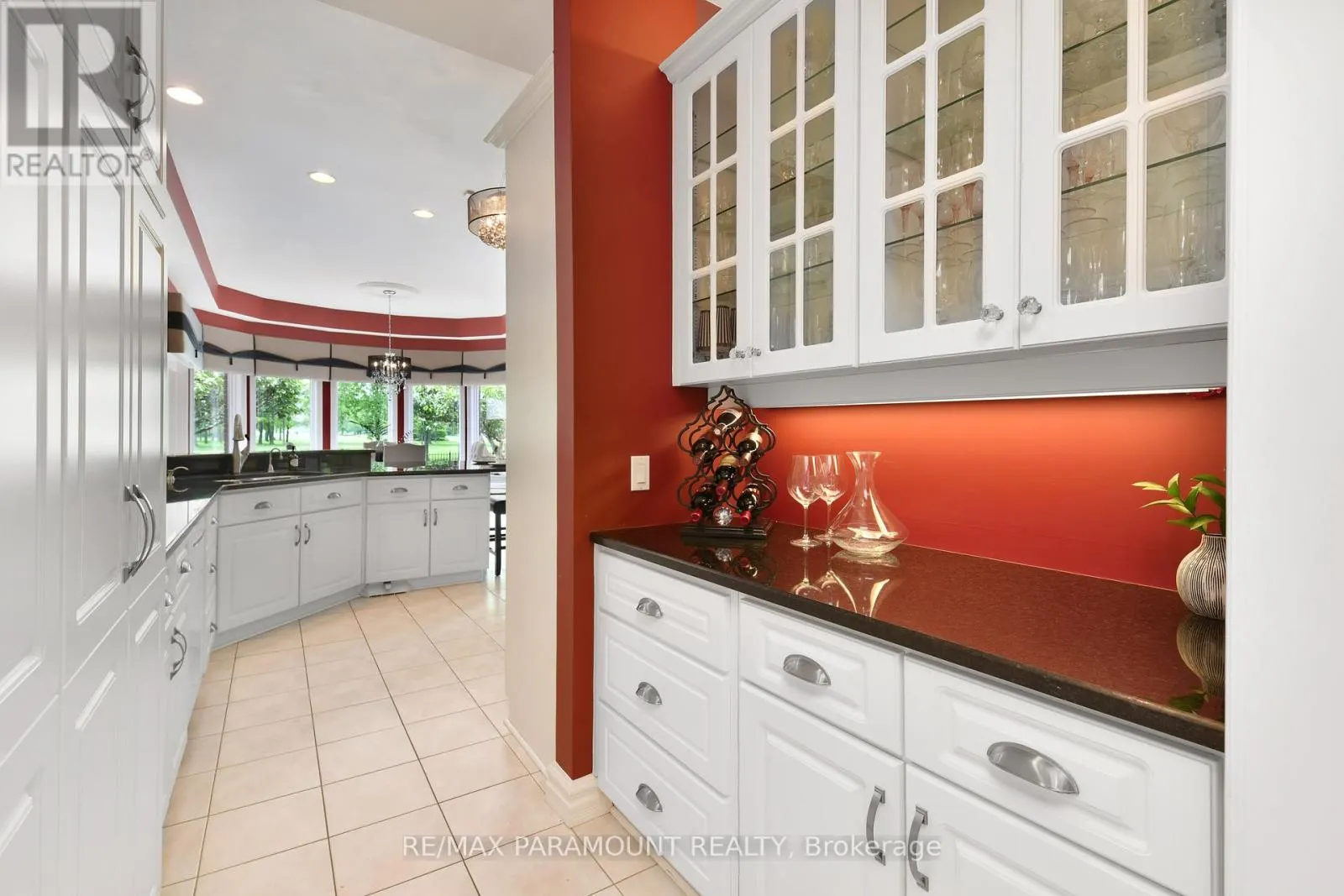 141 CLUBVIEW DRIVE