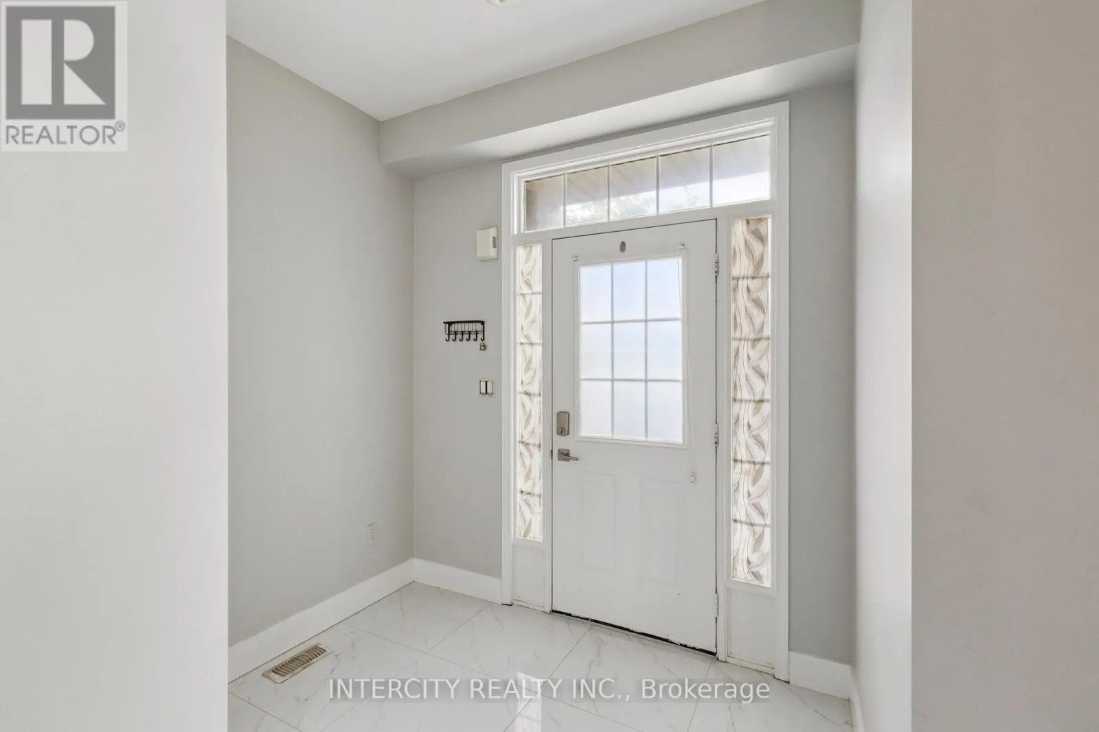 28 VIVIAN BAULK STREET