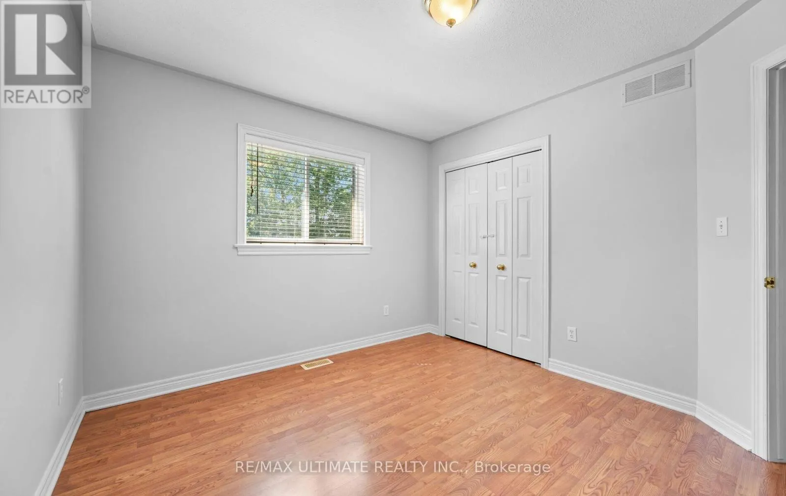 893 CANADA DRIVE