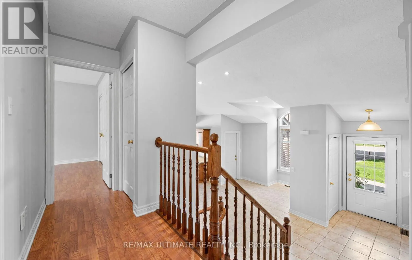 893 CANADA DRIVE