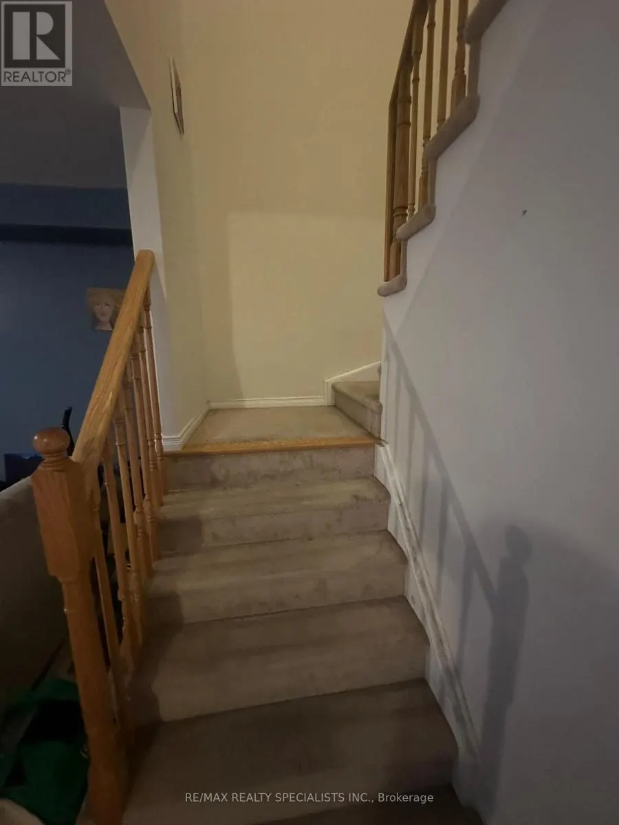9 COLE CRESCENT