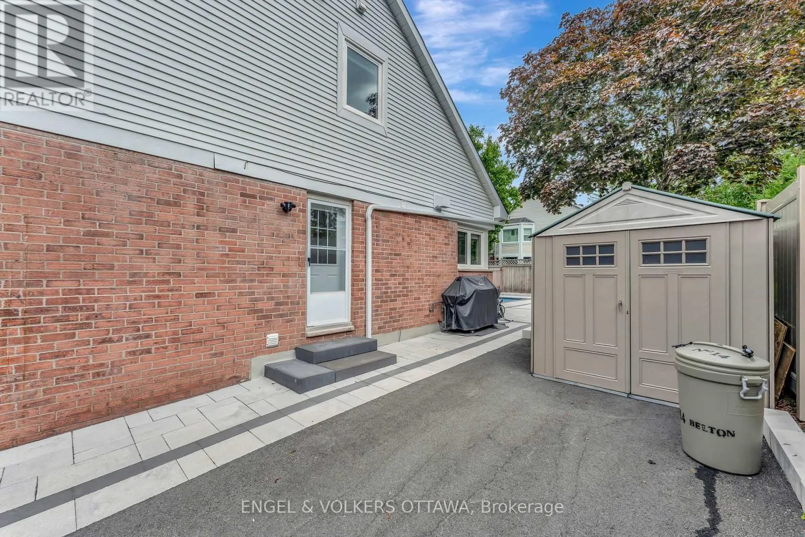 14 BELTON AVENUE