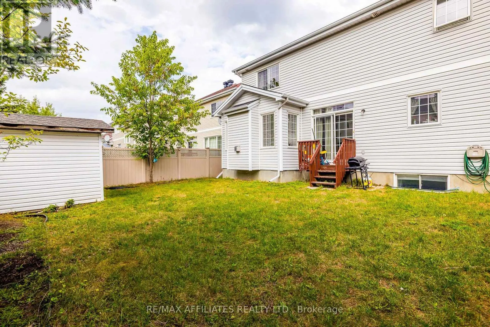 232 HIDDEN MEADOW AVENUE