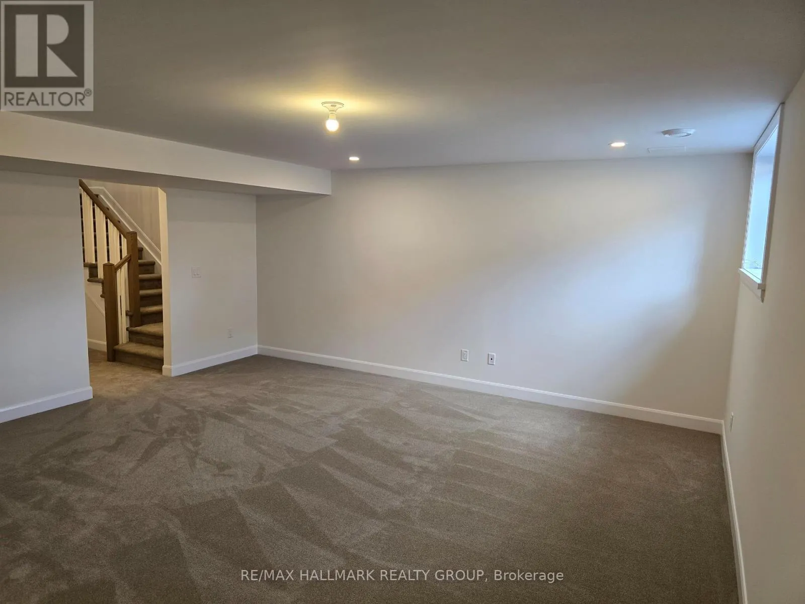1328 WHITLOW GRASS WAY