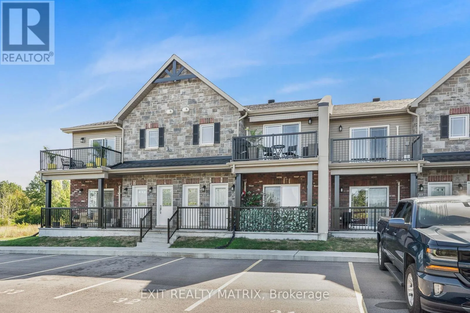203 - 225 SPENCE AVENUE