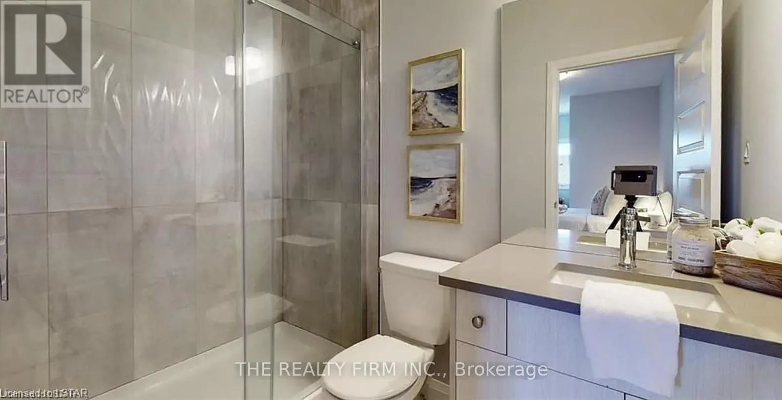 7 - 30-819 KLEINBURG DRIVE, #7