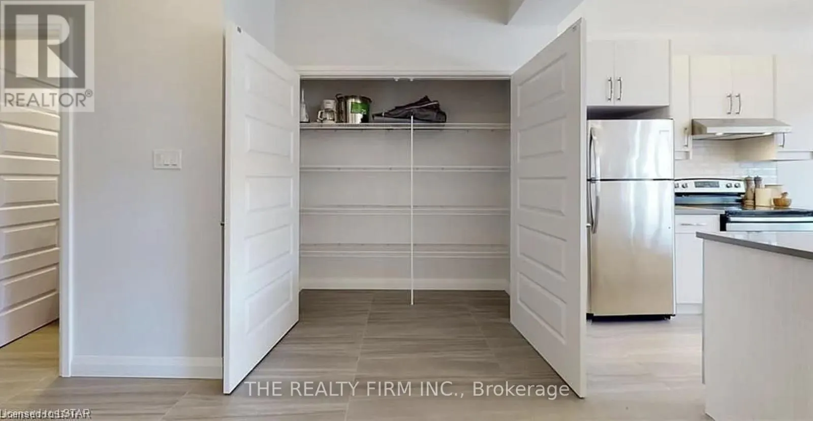 7 - 30-819 KLEINBURG DRIVE, #7