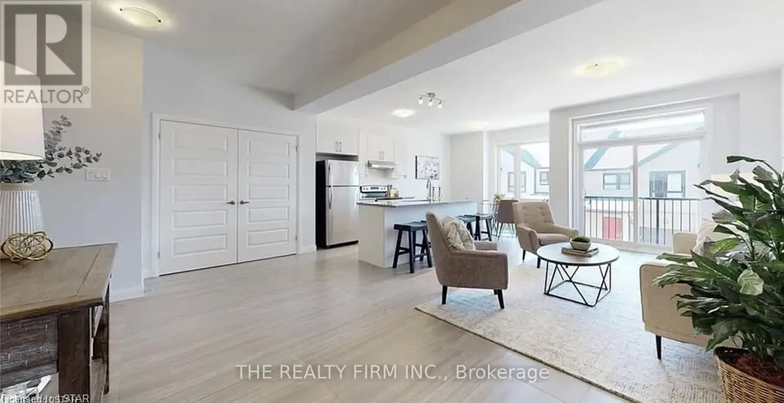 7 - 30-819 KLEINBURG DRIVE, #7