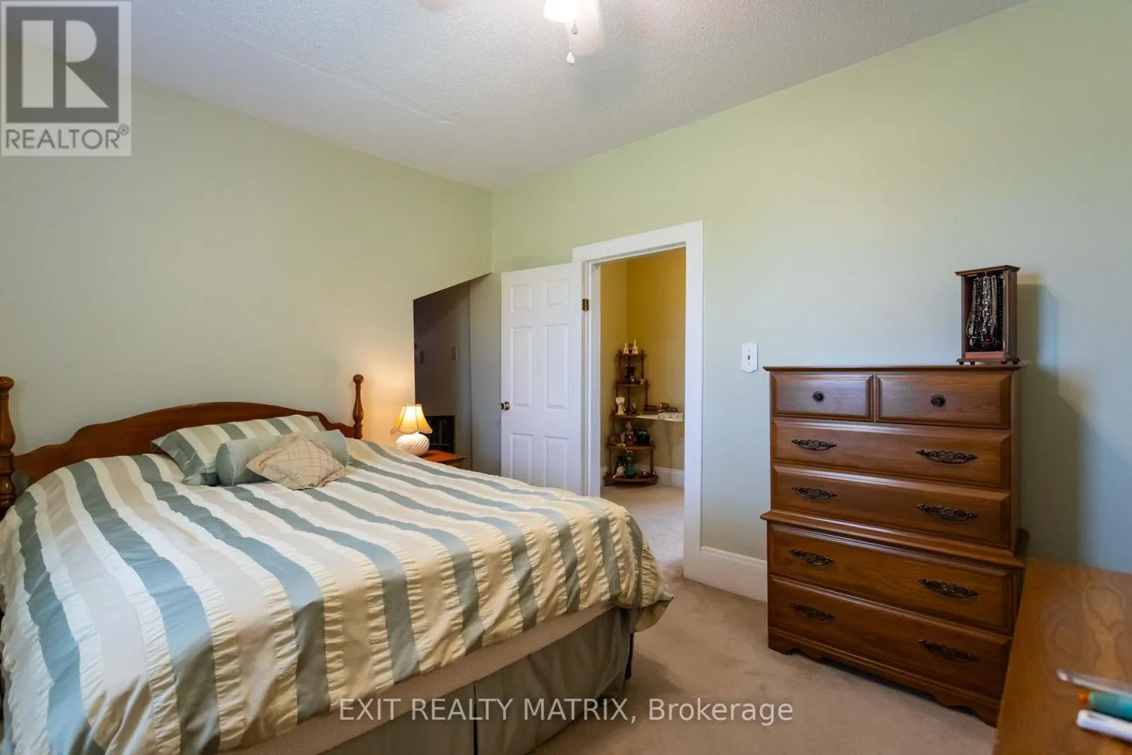 1467 WADE ROAD