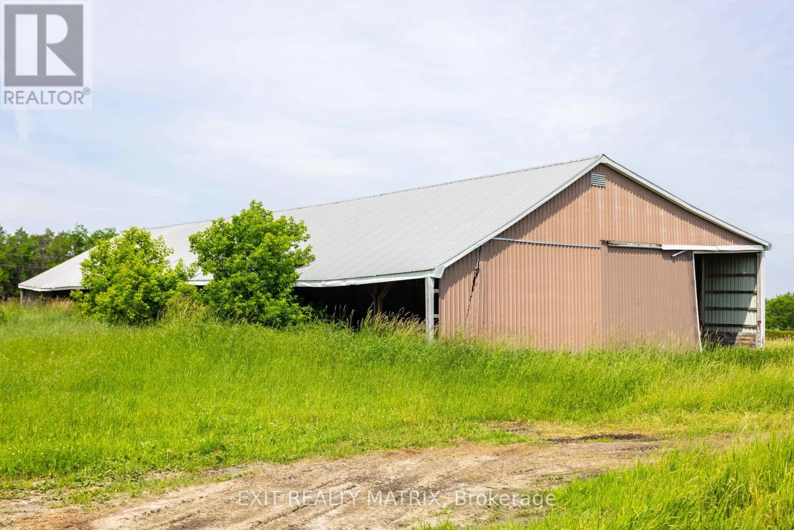 1467 WADE ROAD