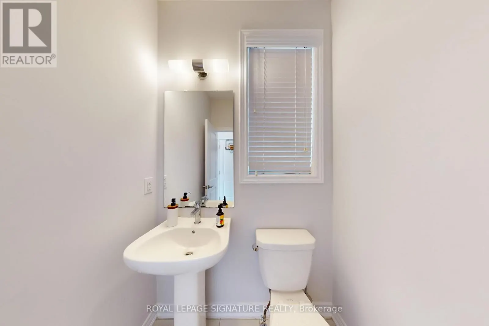 37 - 10 BIRMINGHAM DRIVE