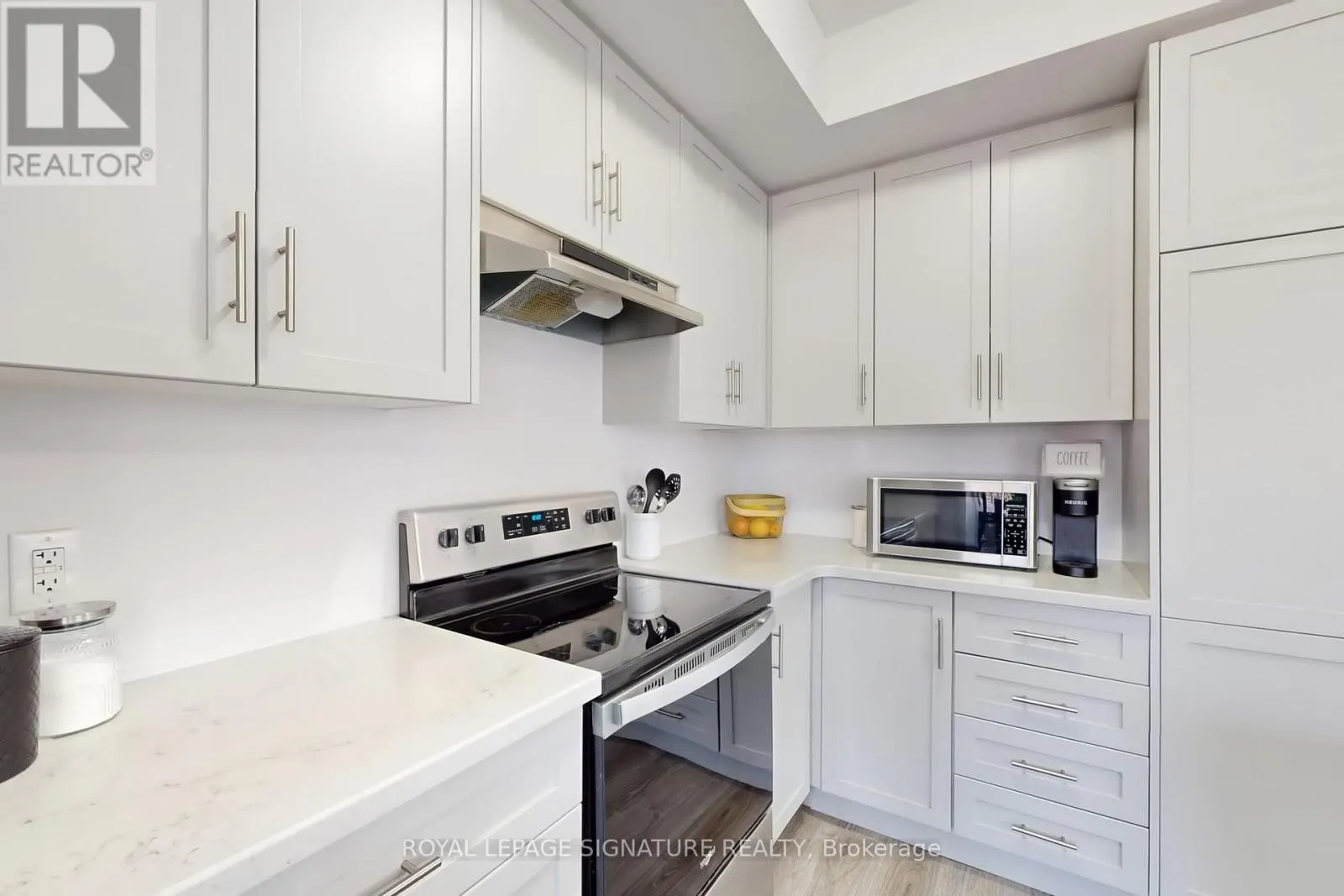 37 - 10 BIRMINGHAM DRIVE