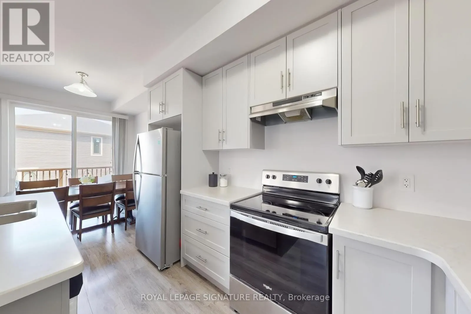 37 - 10 BIRMINGHAM DRIVE