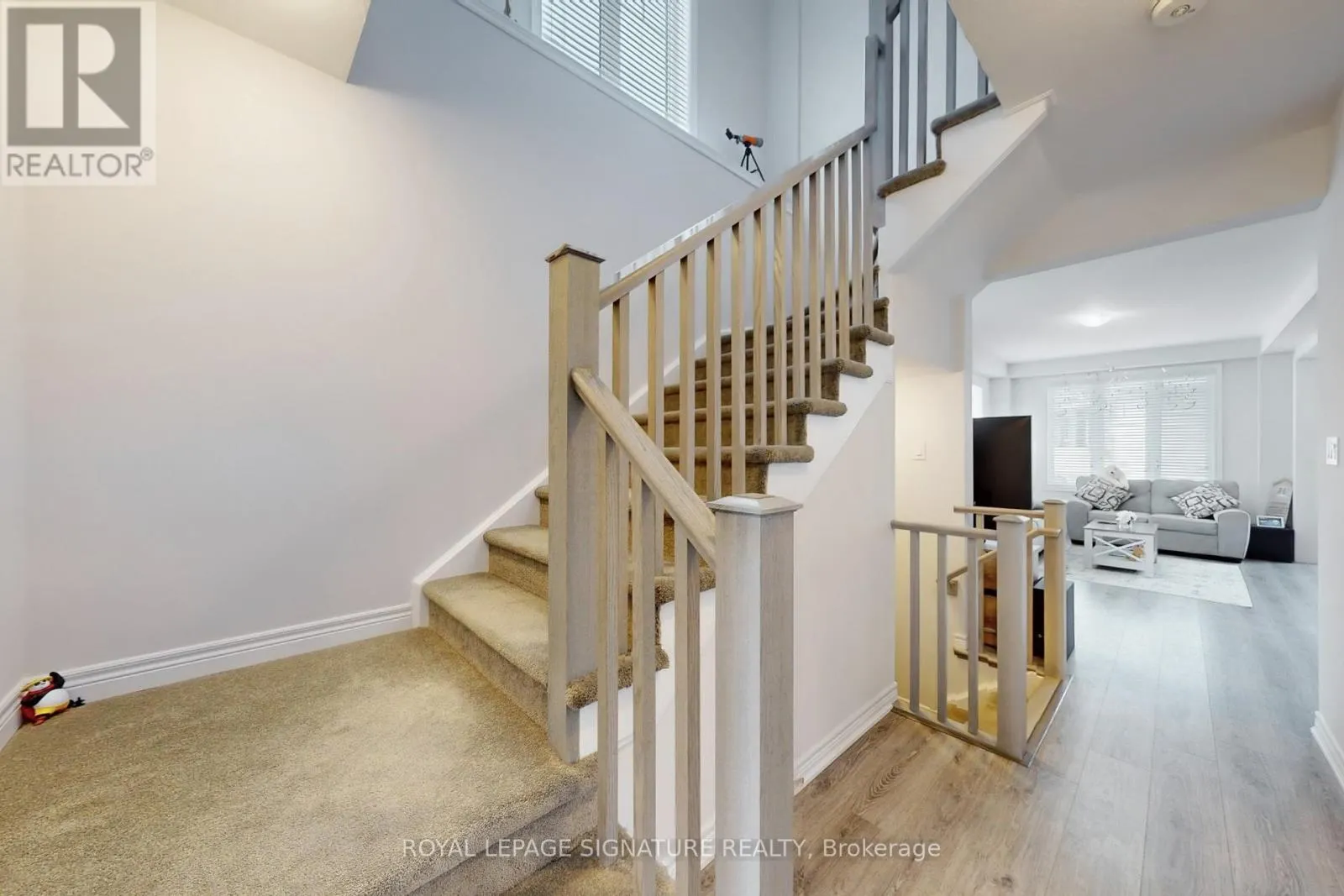37 - 10 BIRMINGHAM DRIVE