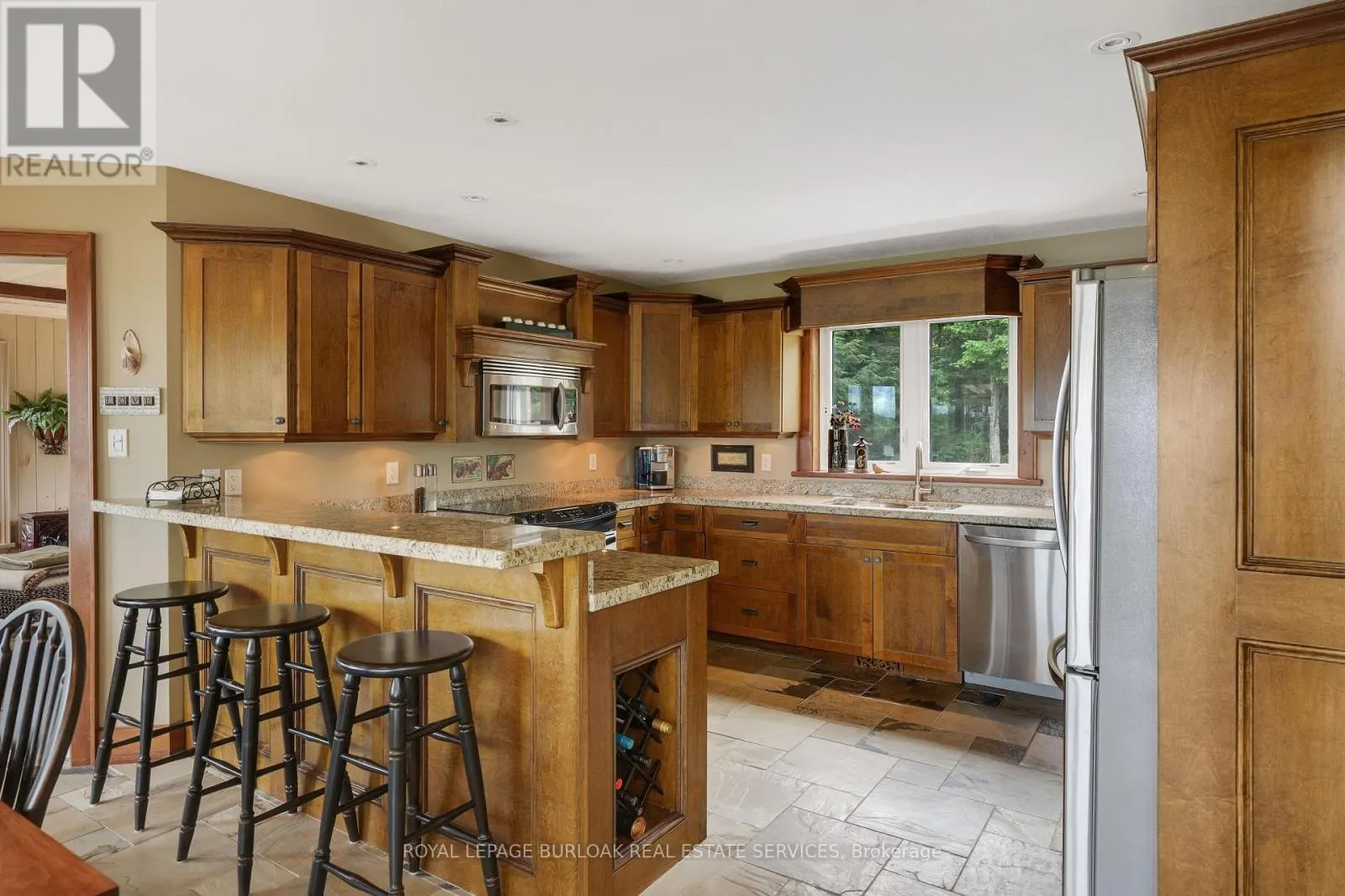 36 MANITOUWABING ESTATES ROAD