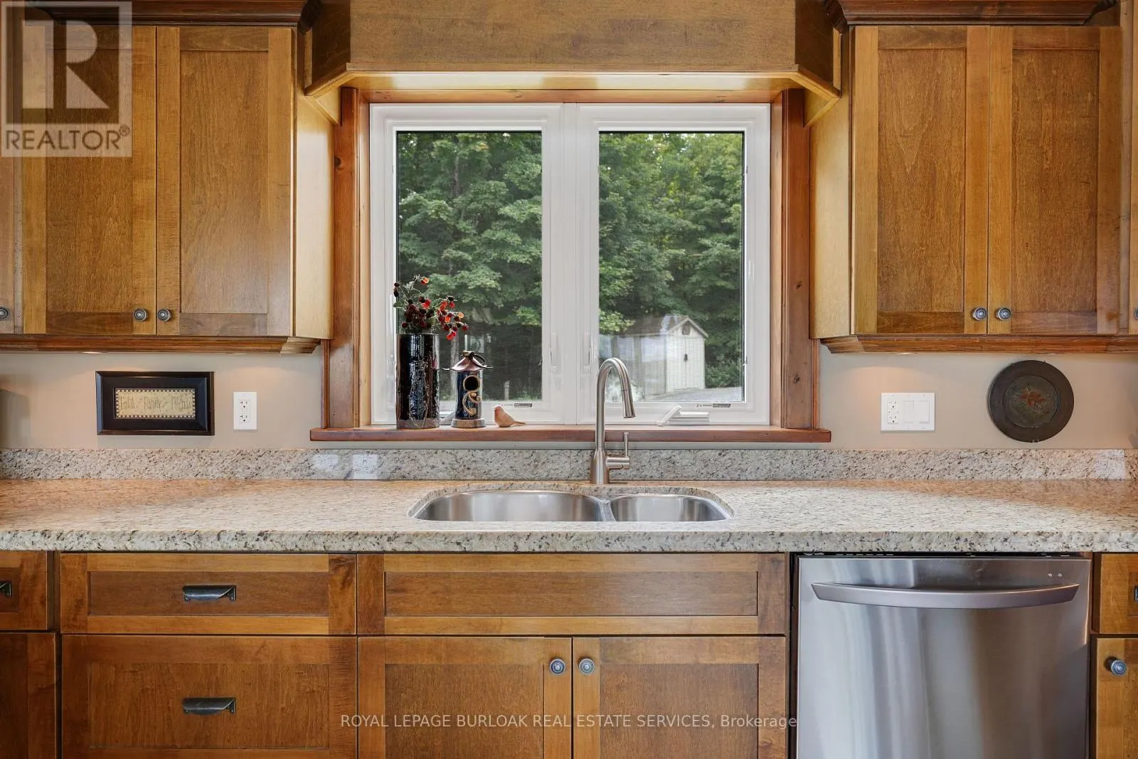 36 MANITOUWABING ESTATES ROAD
