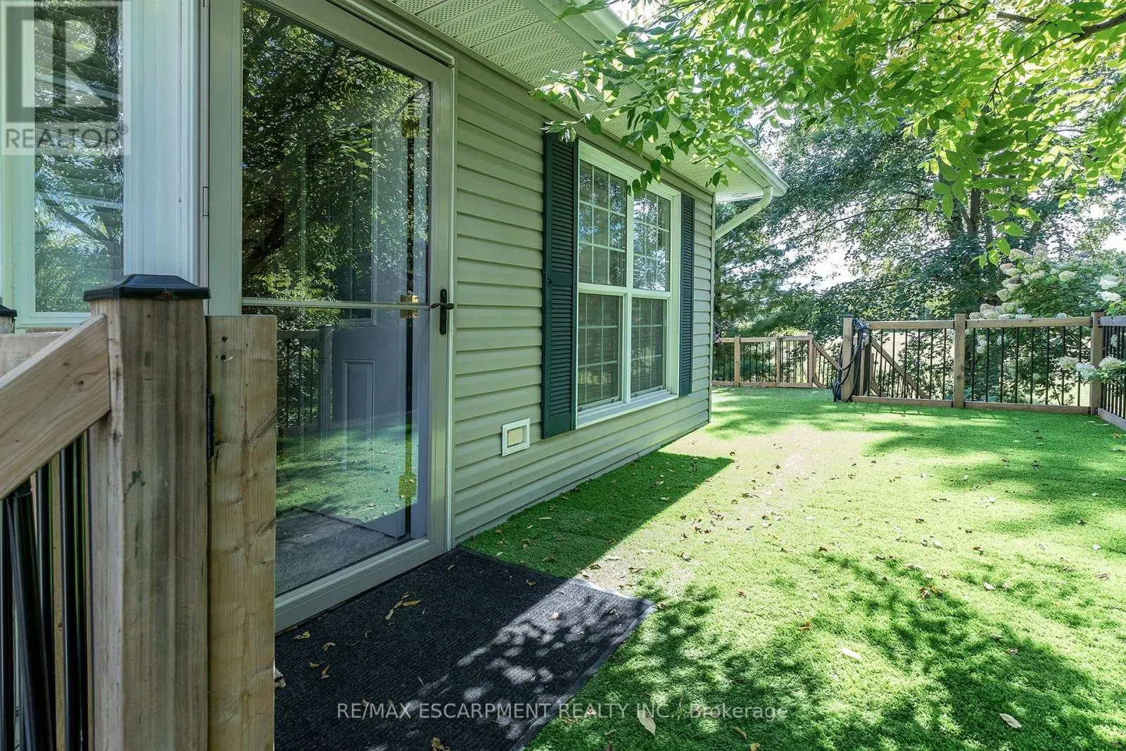 1161 4TH CON ROAD W