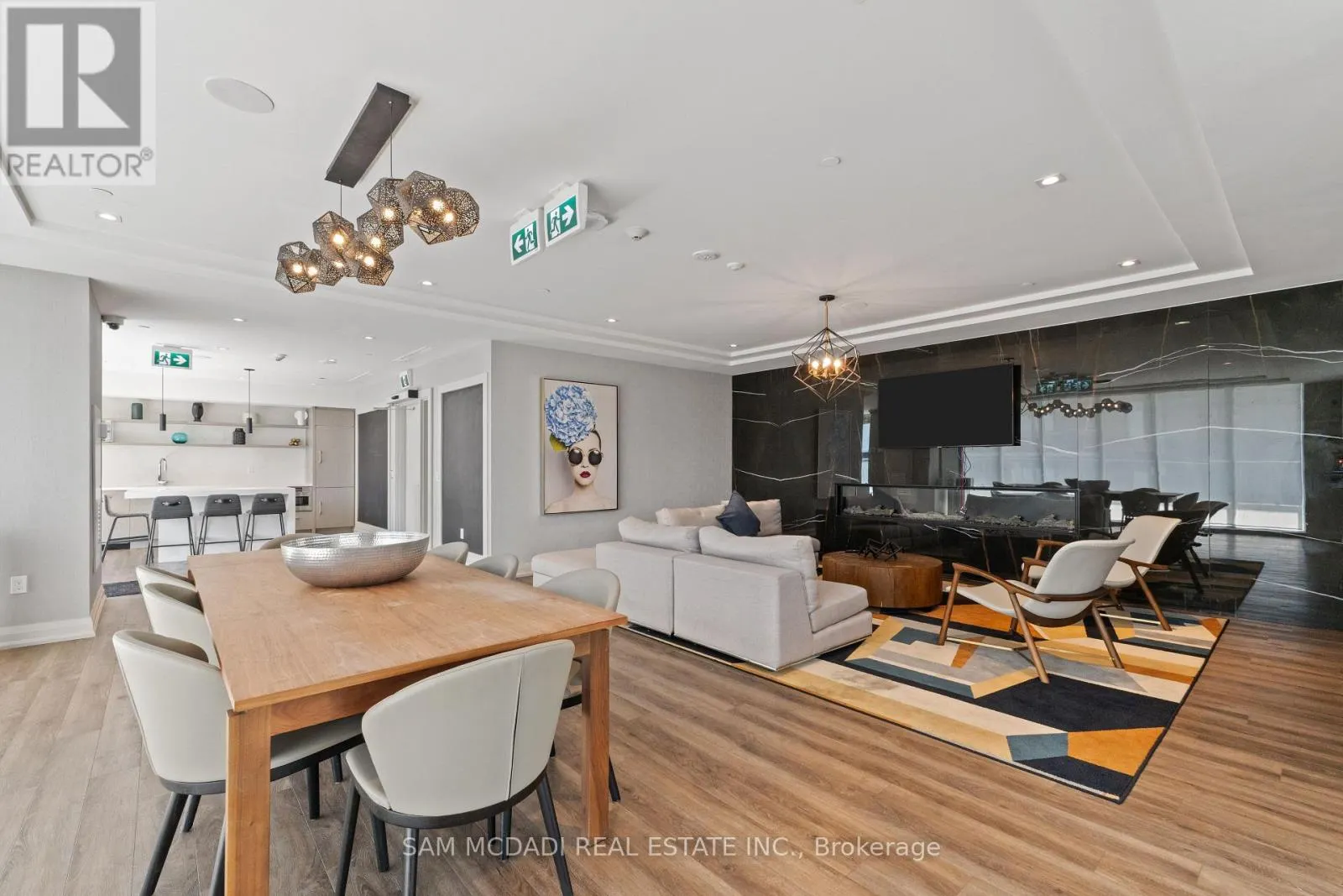 1305 - 212 KING WILLIAM STREET