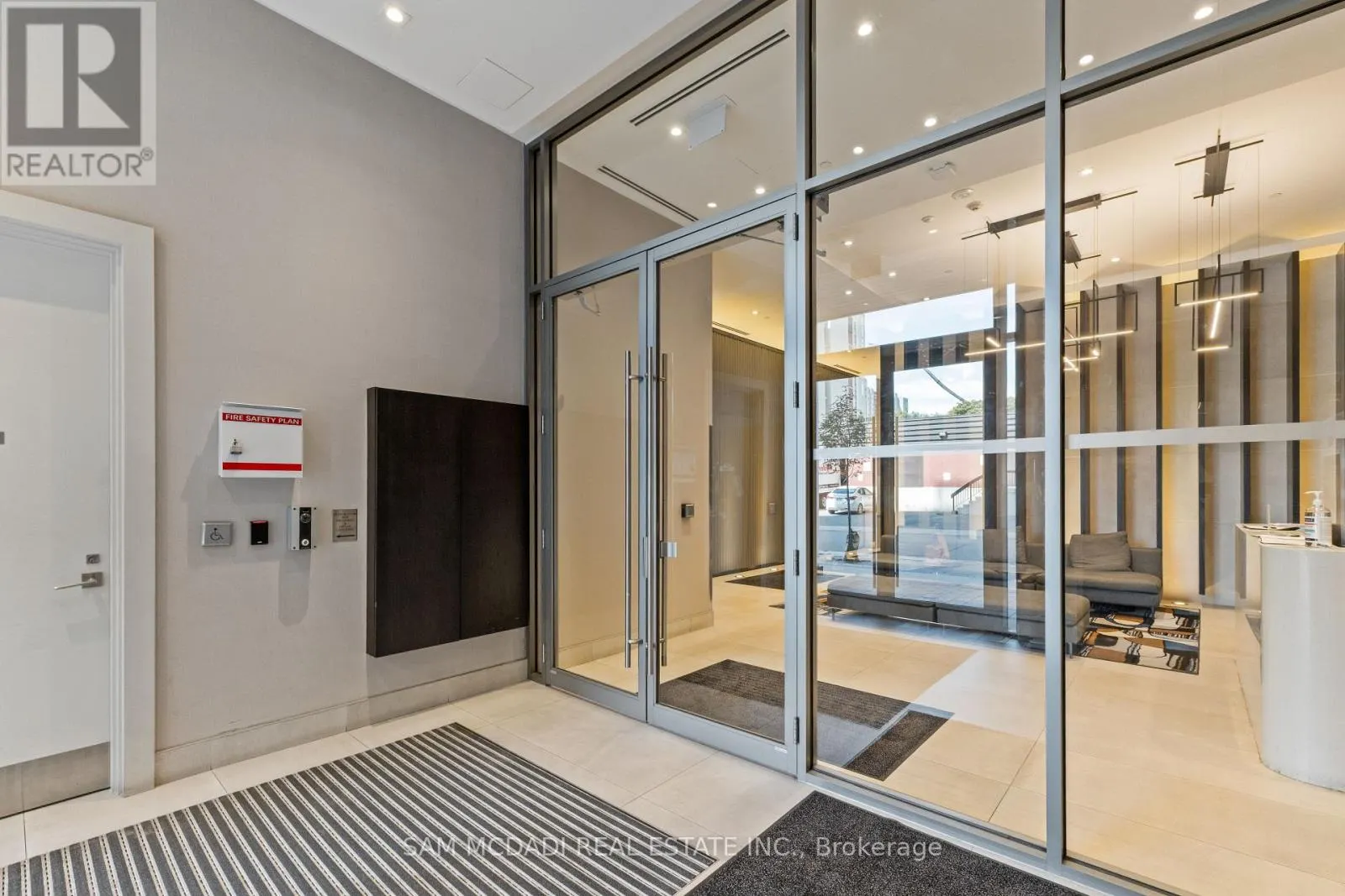 1305 - 212 KING WILLIAM STREET