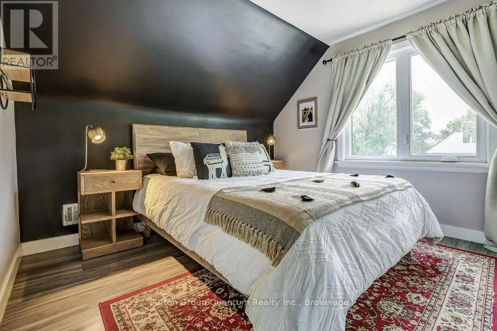 662 UPPER SHERMAN AVENUE