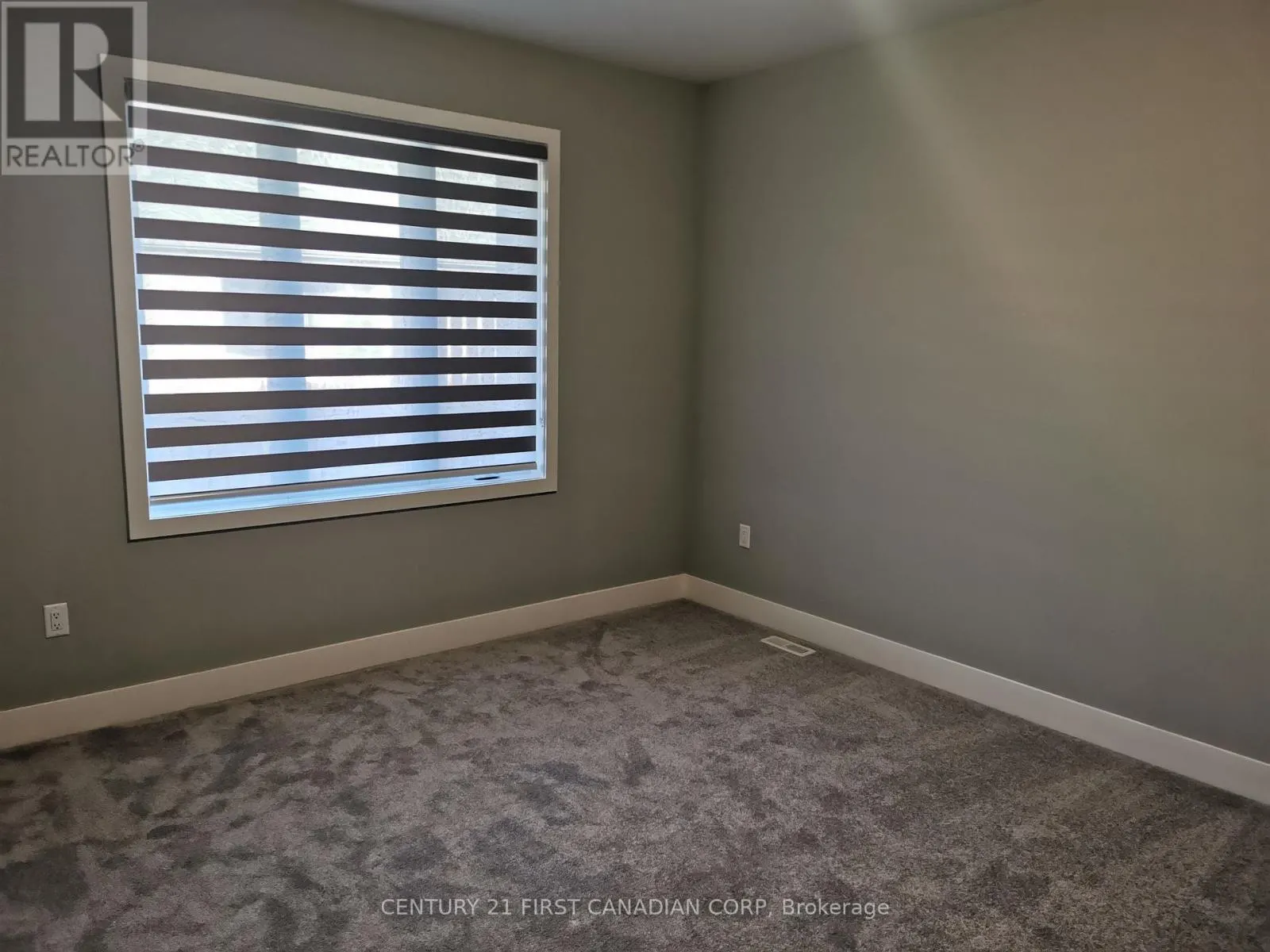 39 - 745 CHELTON ROAD, #39