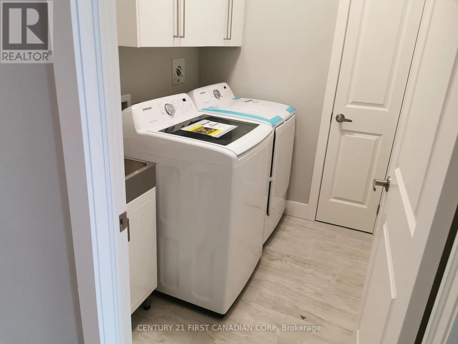 39 - 745 CHELTON ROAD, #39