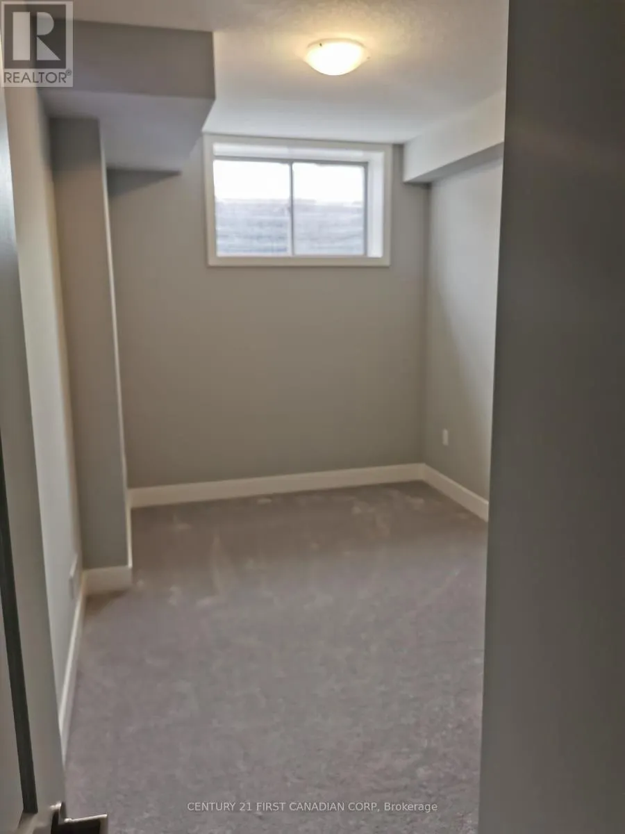 39 - 745 CHELTON ROAD, #39