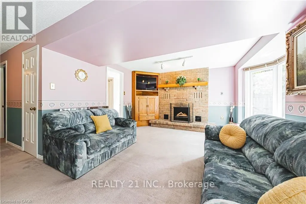 27 WESTCHESTER DRIVE